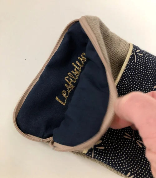 L'intérieur de la pochette liseuse en lin et tissu japonais Komon Libellules