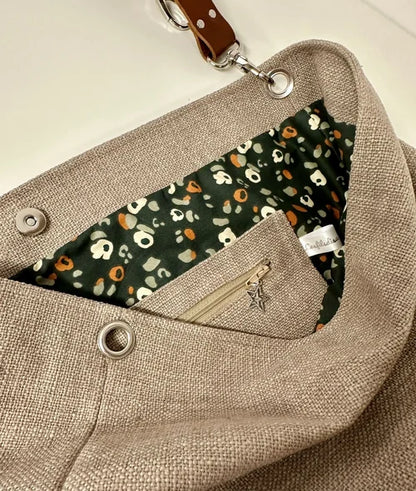 La poche zippée intérieur edu sac Hobo en lin beige