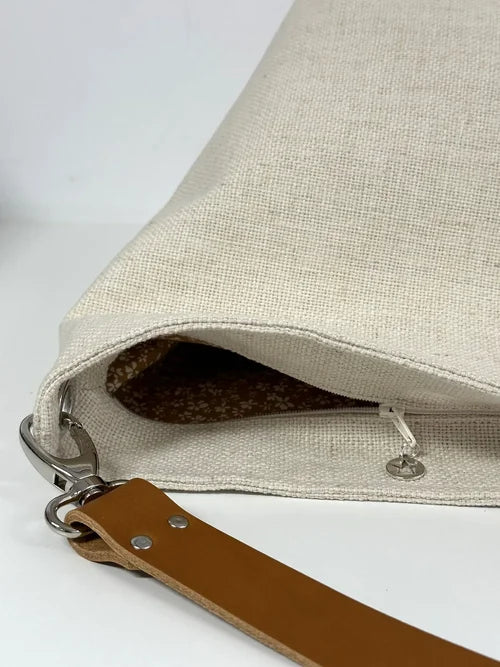 sac Hobo en lin ivoire et anse en cuir fauve avec fermeture éclair