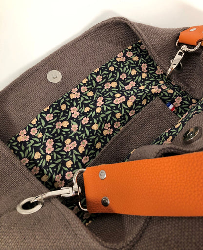 Hobo bag in earth brown linen, orange leather handle