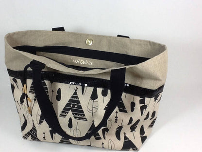 Isa shopping bag in linen with ethnic patterns and black sequins