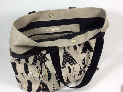 Isa shopping bag in linen with ethnic patterns and black sequins
