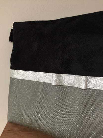 Black and gray laptop bag with silver bow